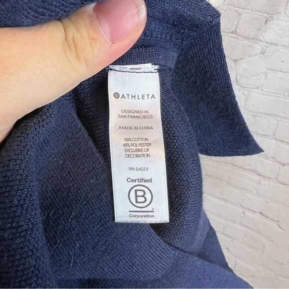 Athleta Streetwise Sweater Navy size extra small - Picture 10 of 11